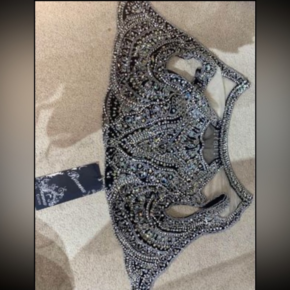 Heavy Crystal stonework two piece black prom dress size 10 - Picture 4 of 8